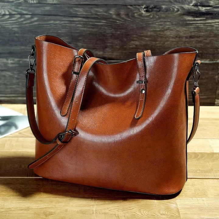 Vintage Charm | Deri Omuz Çantası