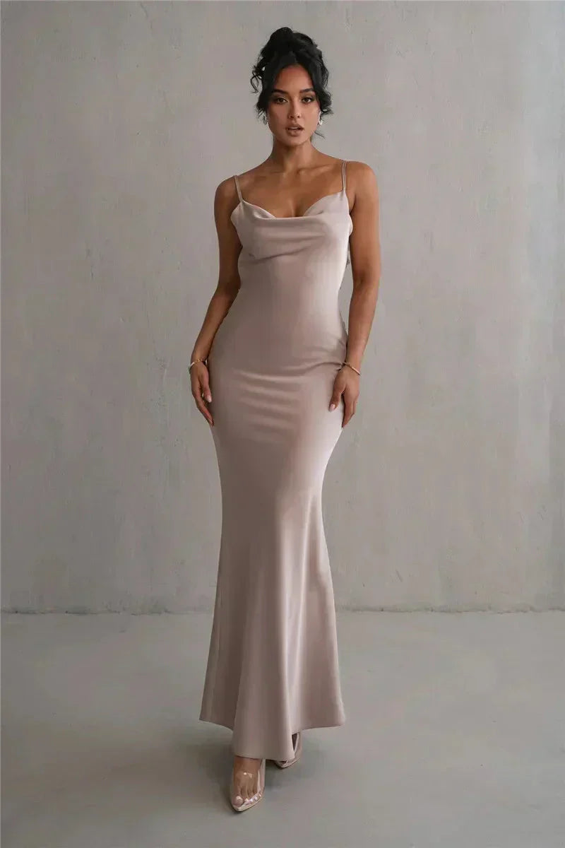 Lucy™ – Saten Çiçekli Maxi Elbise