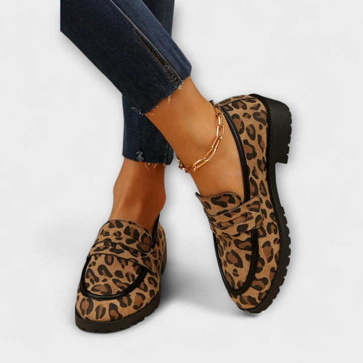 Mireille – Leopar Desenli Sanal Süet Yuvarlak Burun Günlük Loafer